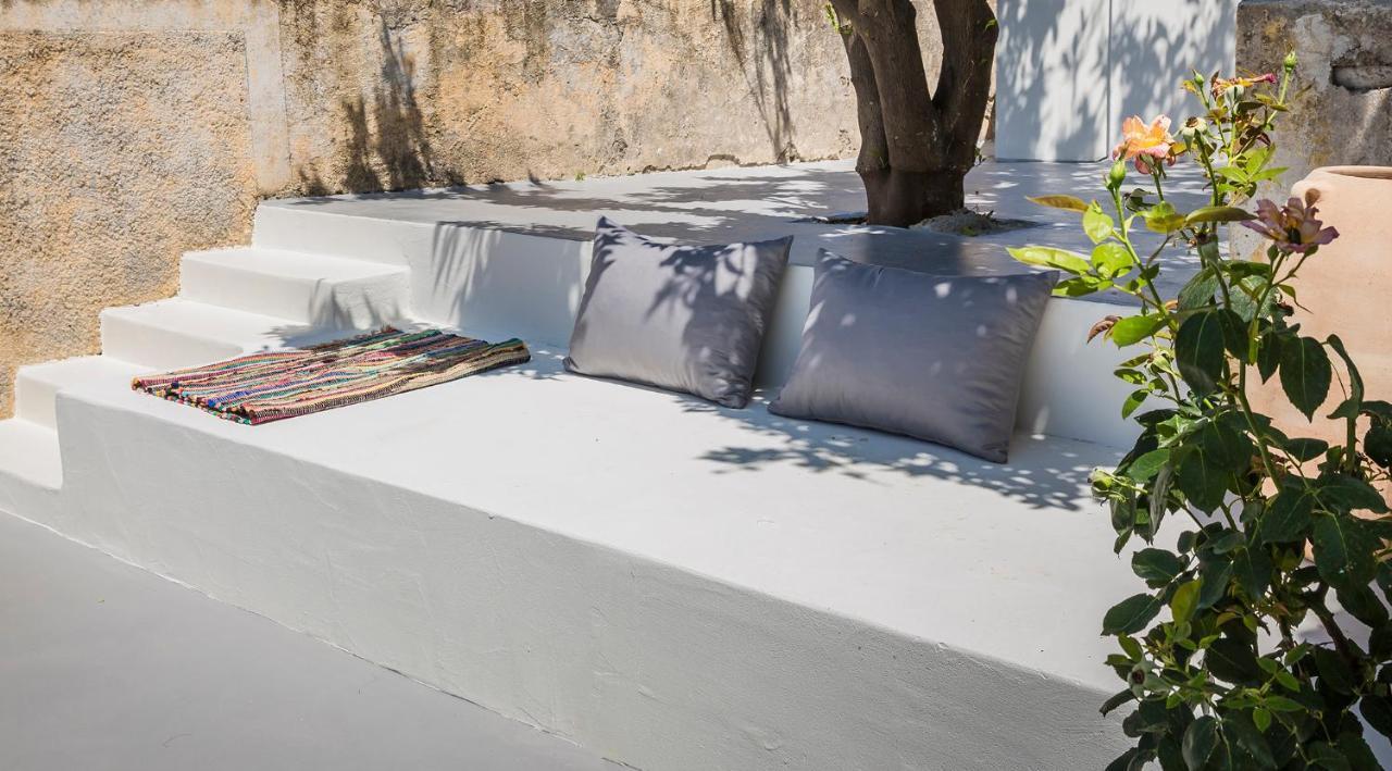 Bohemian Nest - Cheerful 2-Bedroom Villa With Pool Dhavgáta المظهر الخارجي الصورة